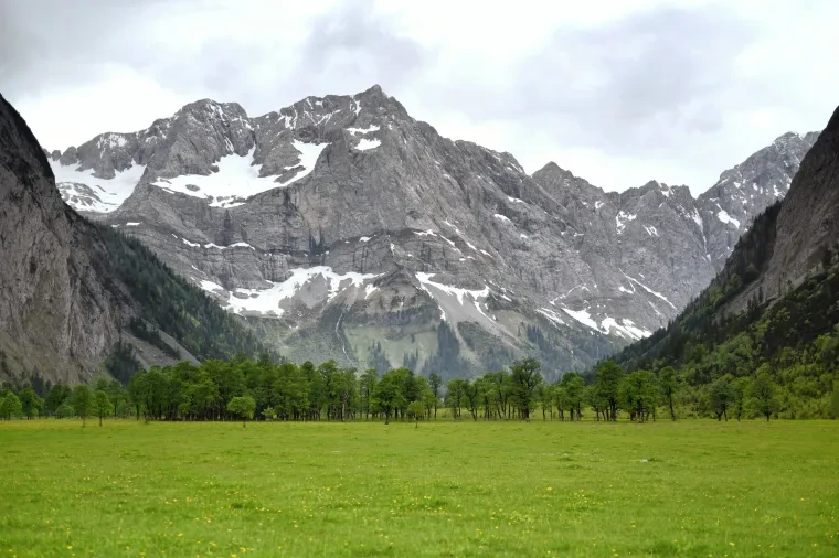 Landschaft – Großer Ahornboden,Tirol, Flusslandschaft, Malerisch, Frühling