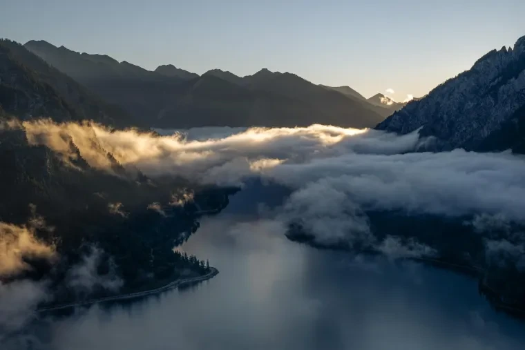 Landschaft – Plansee,Tirol,Alpen, See,Berge, Nebel,Dramatisch,Sonnenaufgang,Malerisch, Sommer