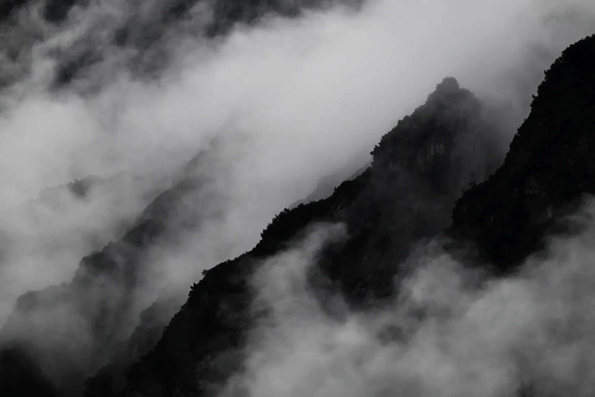 Landschaft – Tirol,Alpen, Gebirge, Nebel,Dramatisch, Herbst