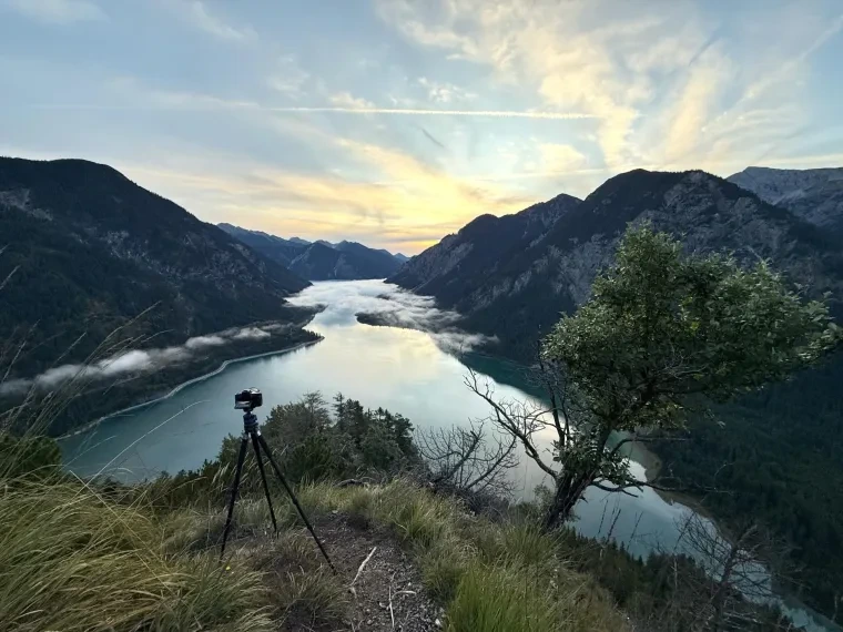 Landschaft – Plansee,Tirol,Österreich, See,Berge, Nebel,Sonnenaufgang,Malerisch, Herbst