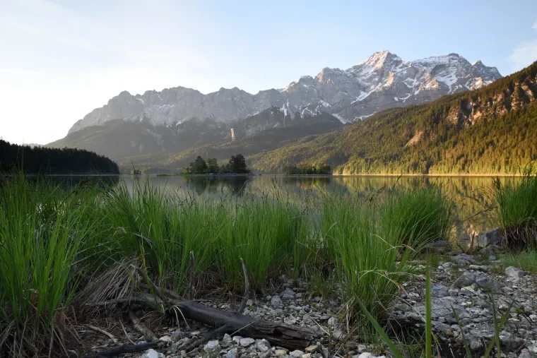 Landschaft – Garmisch Partenkirchen,Eibsee,Zugspitze, See, Sonnenaufgang,Malerisch, Frühling