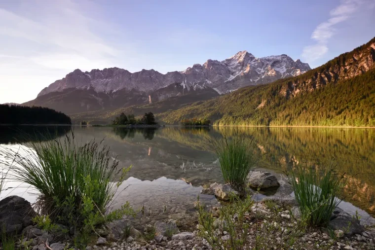 Landschaft – Garmisch Partenkirchen,Eibsee,Zugspitze, See, Sonnenaufgang,Malerisch, Frühling