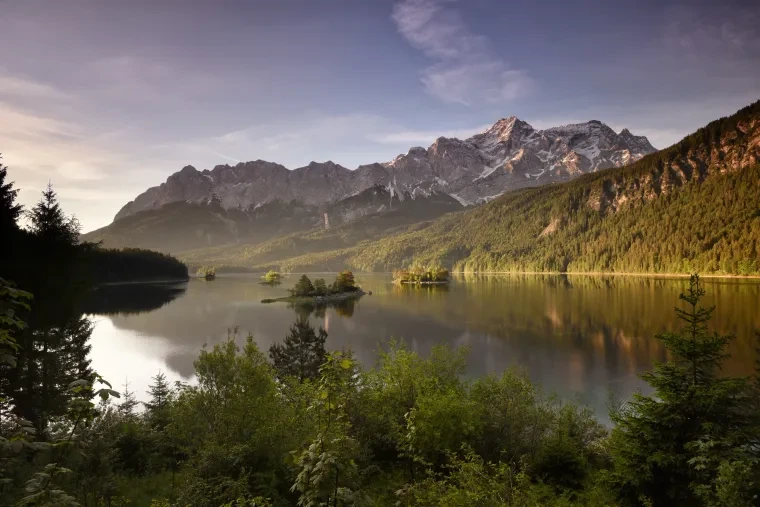 Landschaft – Garmisch Partenkirchen,Eibsee,Zugspitze, See, Malerisch,Sonnenaufgang, Frühling