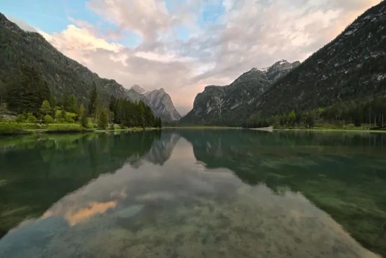 Landschaft – Dolomiten, Gebirge, Spiegelung, Frühling