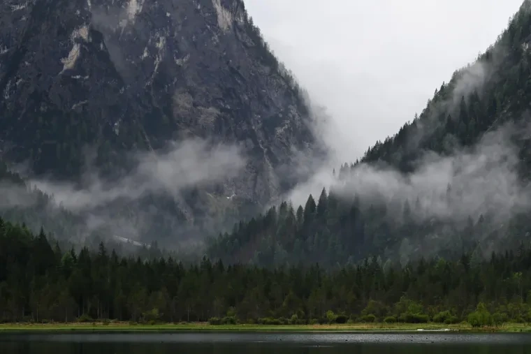 Landschaft – Dolomiten, Gebirge, Nebel, Frühling