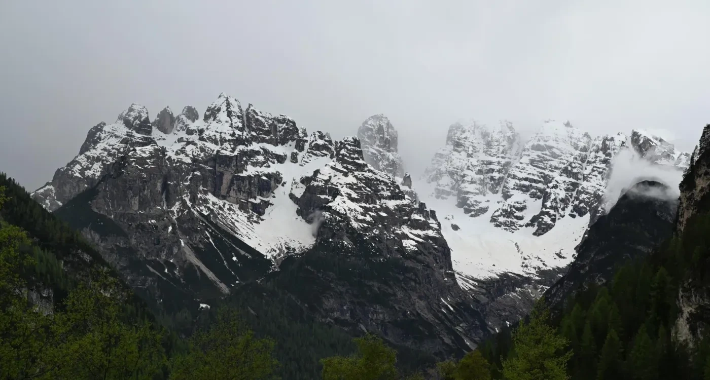 Landschaft – Dolomiten, Gebirge, Nebel, Frühling