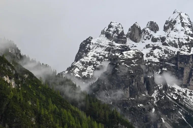 Landschaft – Dolomiten, Gebirge, Nebel, Frühling