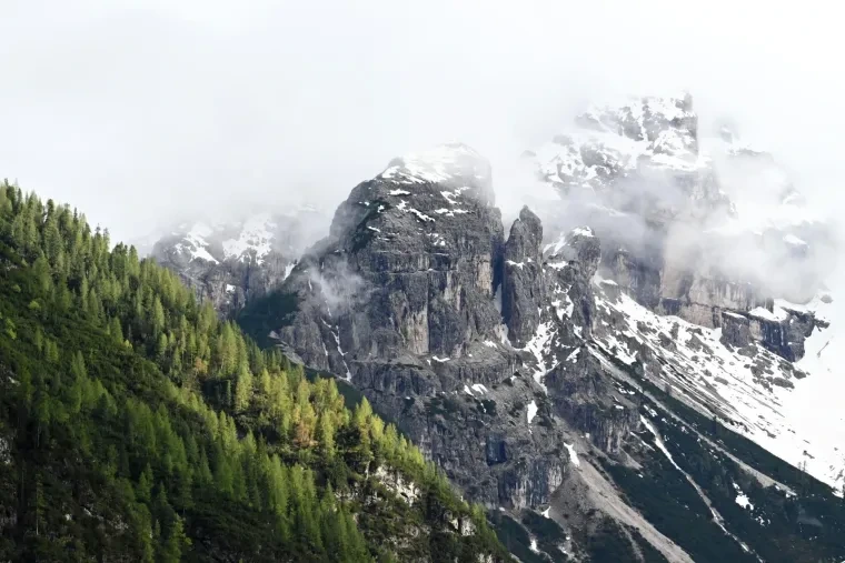Landschaft – Dolomiten, Gebirge, Nebel, Frühling