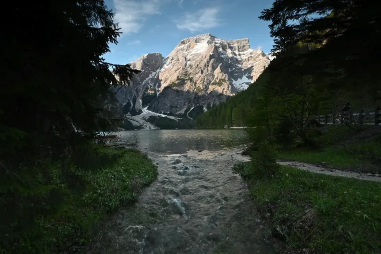 Landschaft – Dolomiten, Flusslandschaft, Dramatisch, Frühling