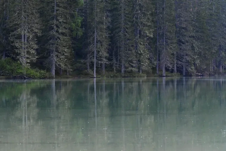Landschaft – Dolomiten, See, Spiegelung, Frühling